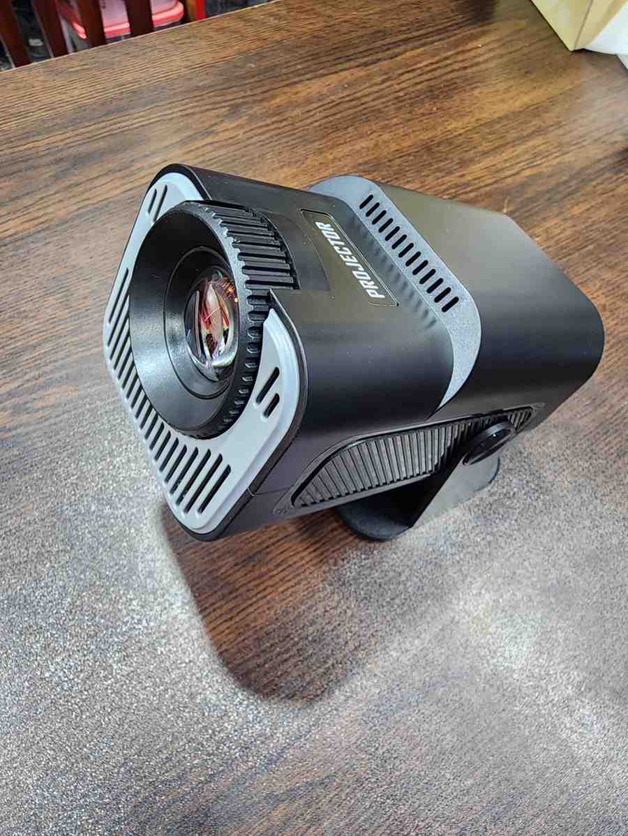 HY320 Side
